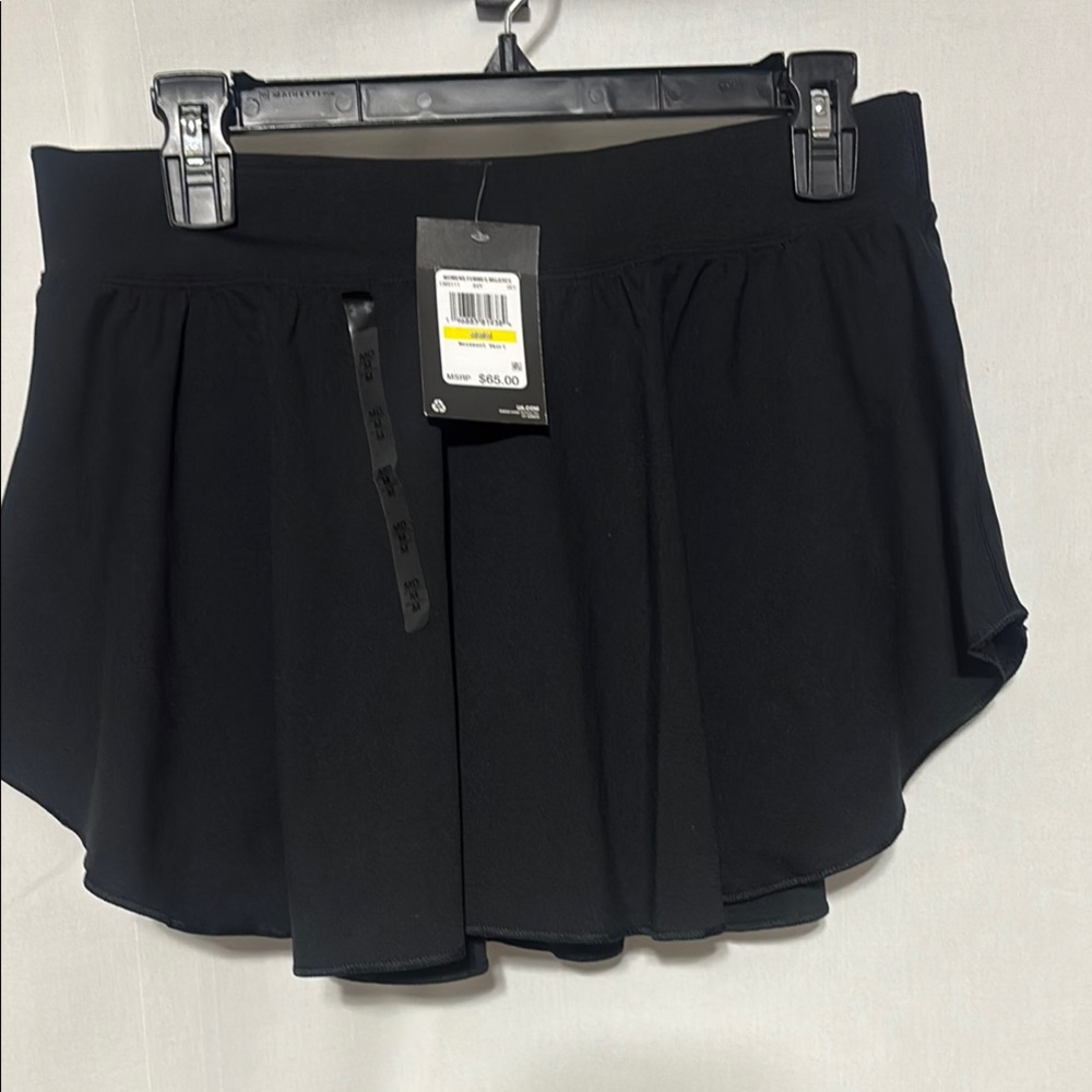 Under Armour Black Skirt with built in shorts with pockets